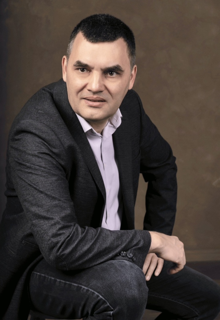 Председателят на Великотърновския общински съвет стартира инициативата „Велико Търново е любов“, първият вдъхновител ще бъде проф. Свилен Маслянков
