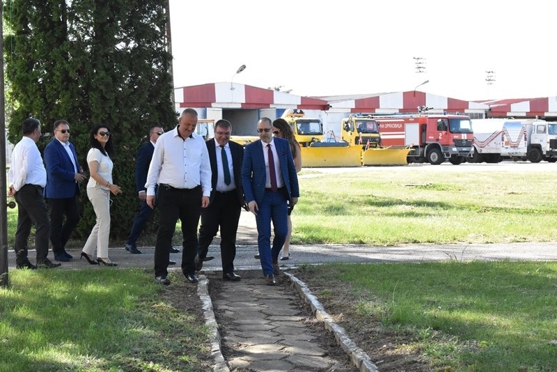 Местна, изпълнителна и законодателна власти обсъдиха развитието на Летището в Горна Оряховица