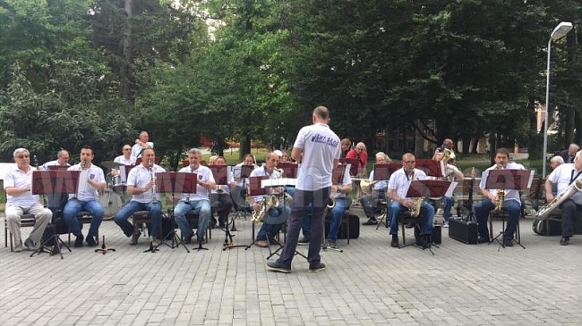 Музика ще звучи в парк Марно поле