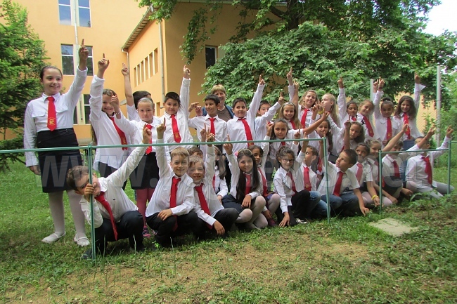 Ученици от СУ „Вела Благоева” са победители от Националното финално състезание на СБНУ