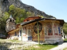 Преображенският манастир чества храмовия си празник днес