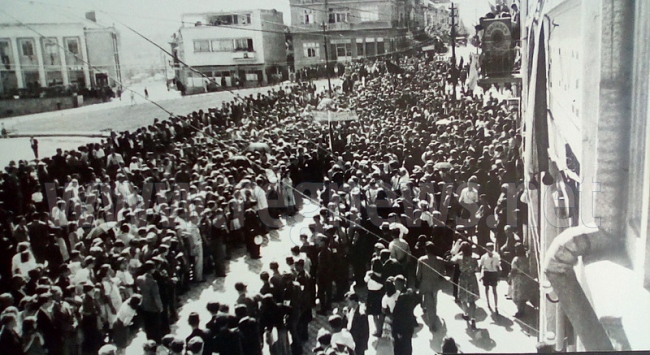 Вижте Велико Търново в снимки от 9-ти септември 1944-та година