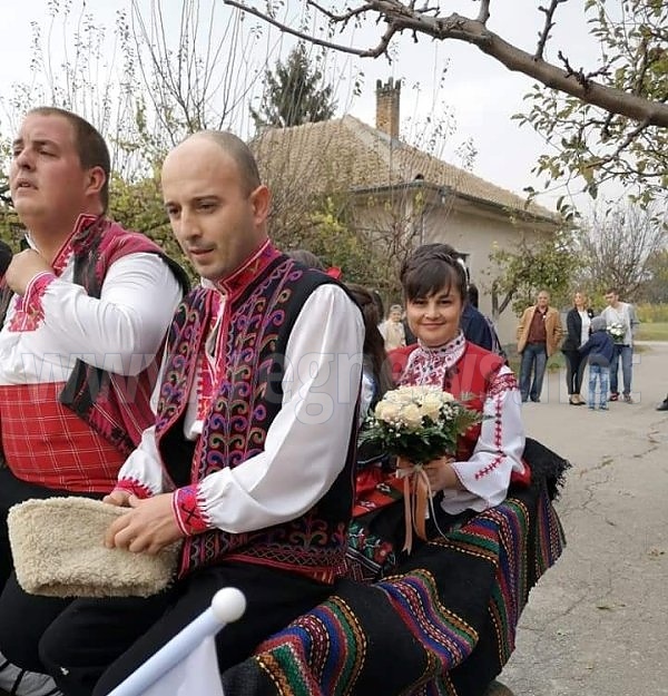 Автентична българска сватба вдигнаха в Правда