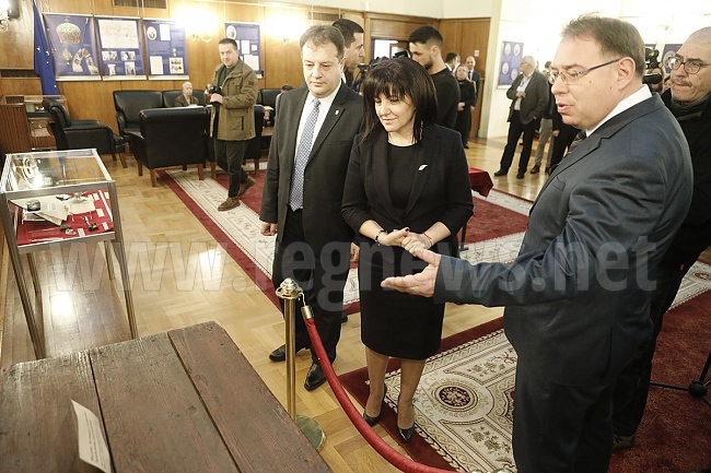В Парламента представят оригиналите на Търновската конституция и на Сребърната конституция