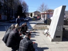 В Свищов почетоха паметта на жертвите от земетресението през 1977 г.  