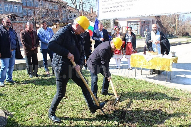 Започва подмяната на водопровода в с. Камен