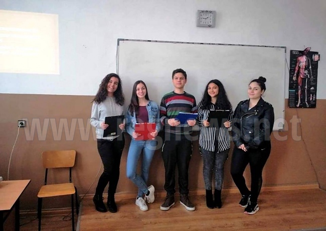 Урок по конституция проведоха в Хуманитарна гимназия