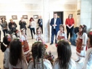 Лазарки пяха и играха на общинарите в Свищов