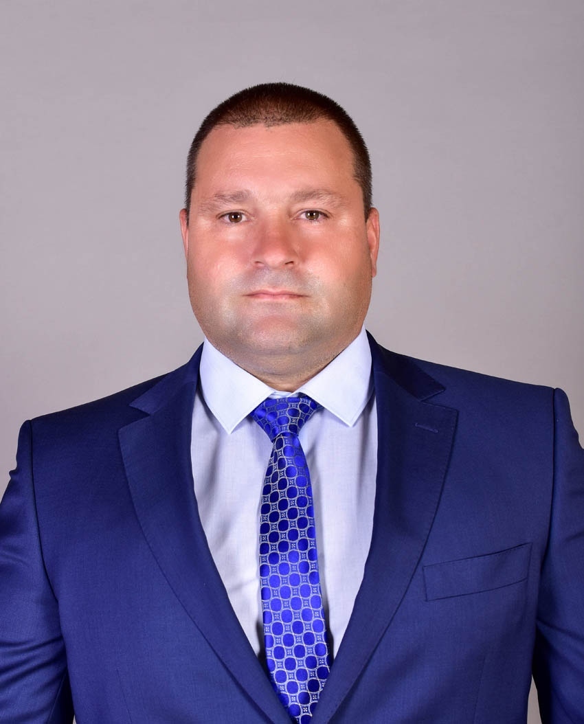 Петър Балабанов, диспечер НКЖИ и кандидат за общински съветник от листата на ПП ГЕРБ: Ще работя да продължи, започналото обновяване на спортната инфраструктура
