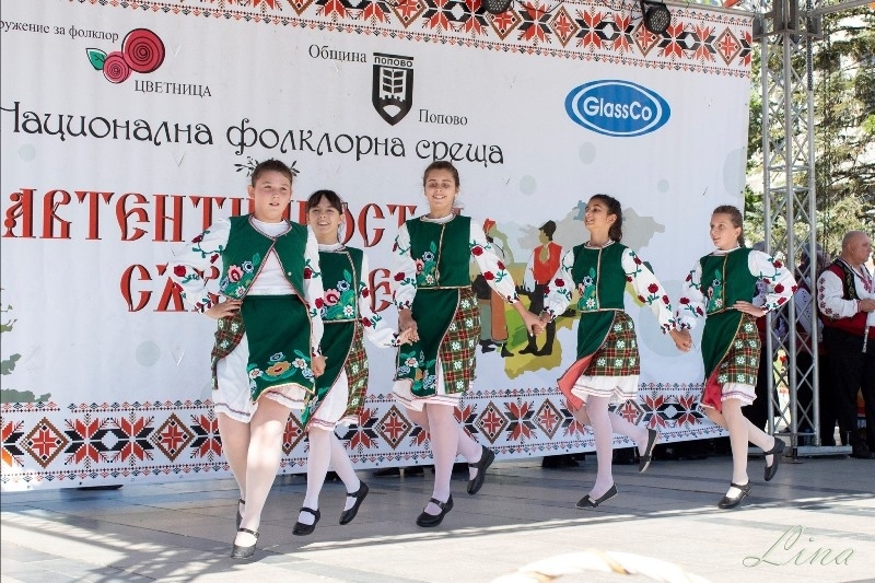 Самодейците от Първомайци спечелиха награди от национална фолклорна среща