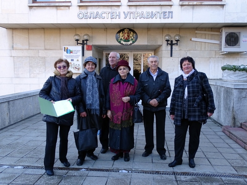 Пенсионери от областта внесоха протестна декларация, искат по-високи пенсии