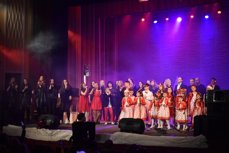 Музикален подарък във фаталния Петък, 13-ти, поднесоха пеещите мечтатели на Горна Оряховица