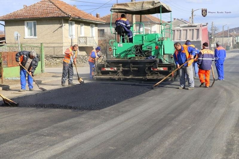 Цялостно преасфалтират главната улица в Шемшево