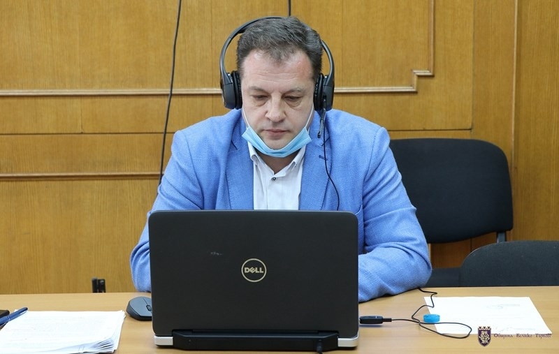 С пакет от мерки Община Велико Търново подпомага граждани и бизнес, засегнати икономически от епидемията от COVID-19 