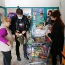 Десетки горнооряховчани подкрепиха дарителската кампания „Ако имаш – остави, ако нямаш, си вземи”