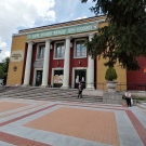 Читалището в Горна Оряховица затваря за три дни, в Гимназията вземат профилактични мерки заради контактен с COVID-19