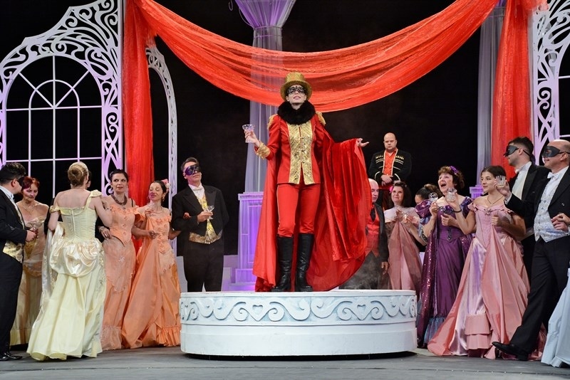 Великотърновският театър представя на Царевец оперетата „Прилепът” на Йохан Щраус 