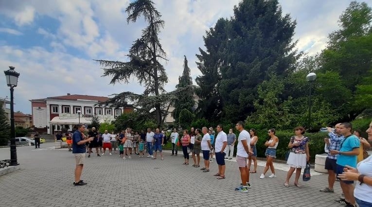 И във Велико Търново протестираха с искания за оставки