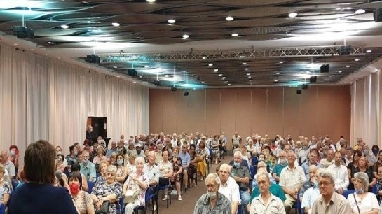 Нинова: Виждайки тази пълна зала, вярвам в мъдростта, честността и енергията на партията