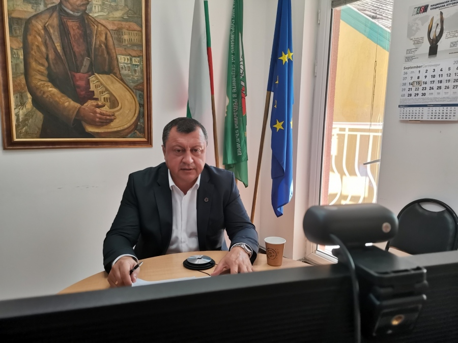 Инж. Емануил Манолов беше домакин на конференция на местните власти за възстановяването след COVID-19