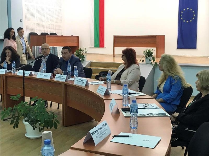Библиотеките днес и тяхното бъдеще обсъждаха в Свищов