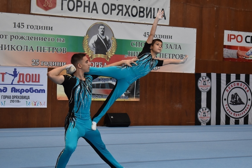 Община Горна Оряховица обезпечи състезанията на акробатите Мартин и Данаил Николови до края на годината