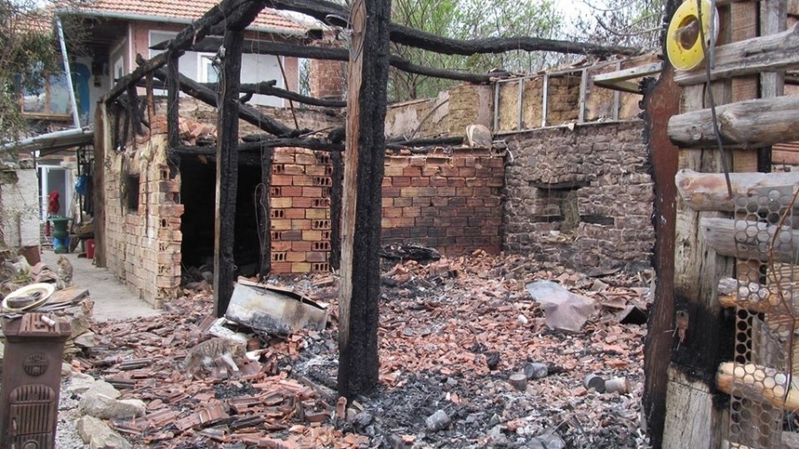 В Ново село организират акция в подкрепа на пострадало от пожар семейство