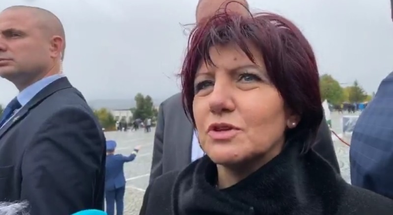 Цвета Караянчева във Велико Търново: Резолюцията на ЕП е политически акт без правна стойност