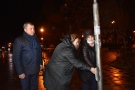 Медиците от COVID отделението запалиха светлините на коледната елха в Павликени