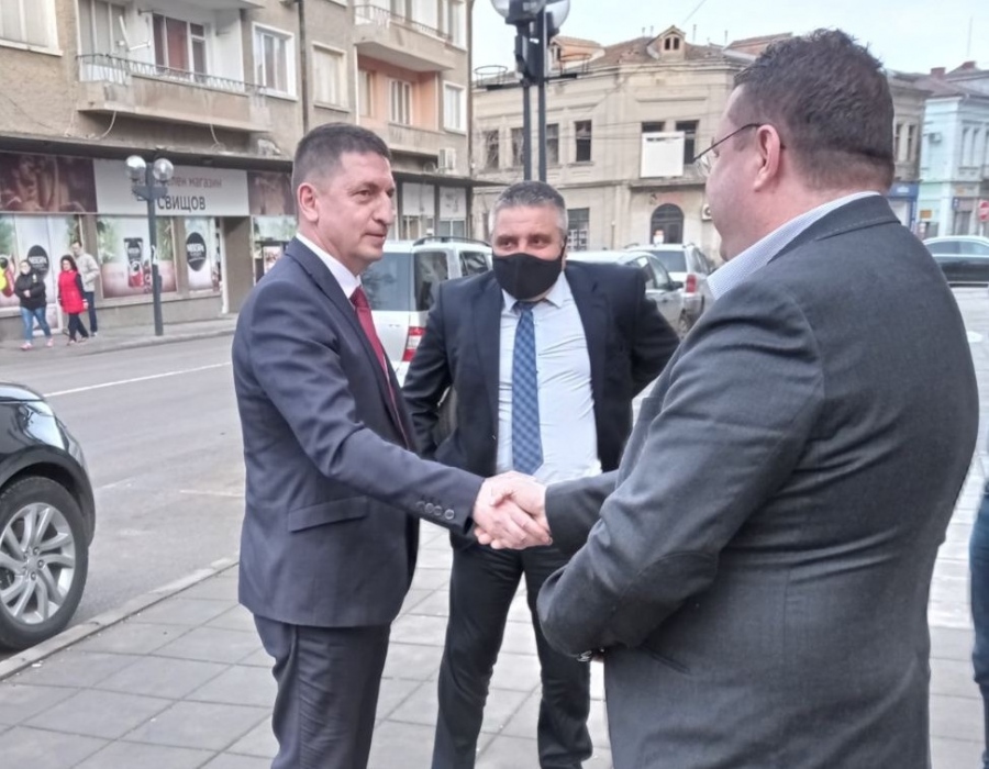 Министърът на вътрешните работи Христо Терзийски посети районното и граничното полицейски управления в Свищов 