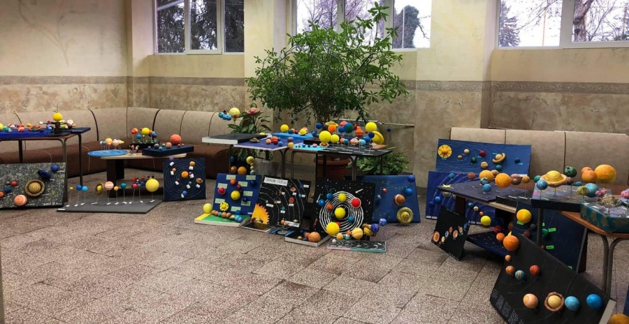 Науката и изкуството се срещнаха в СУ „Георги Измирлиев“