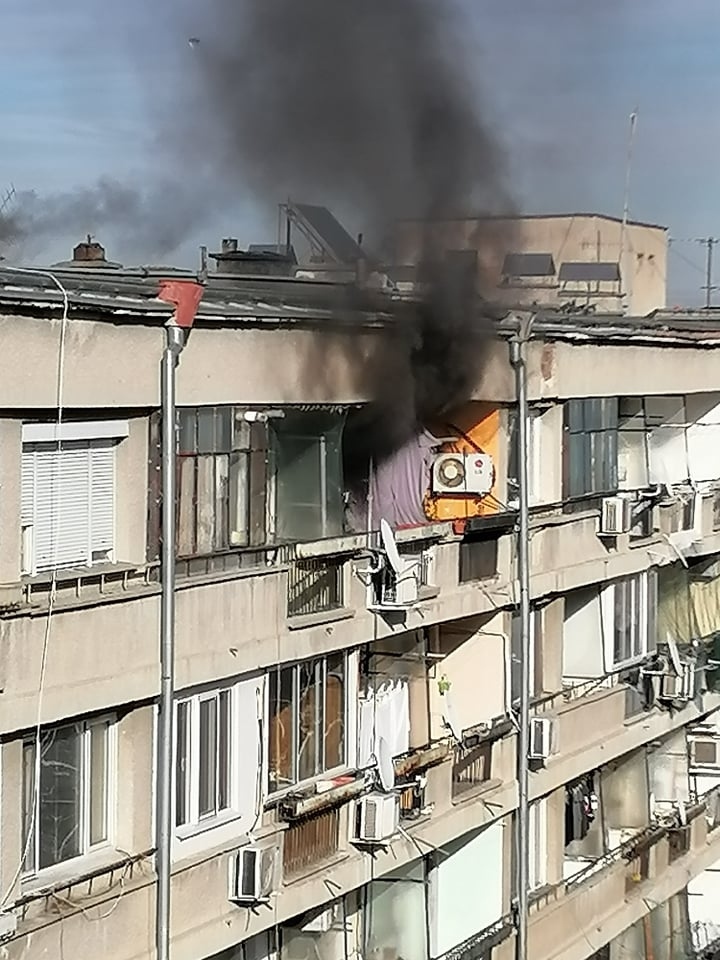 Спасиха дете от запален апартамент в центъра на Горна Оряховица