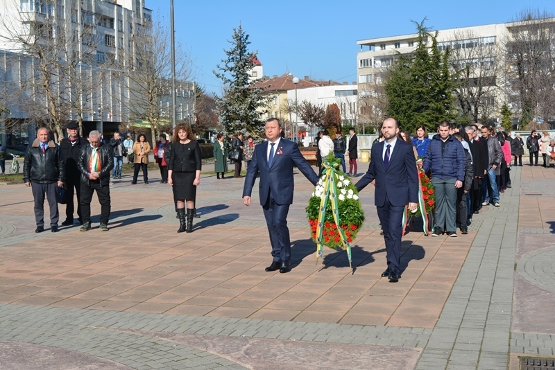 Павликени тържествено чества 3 март