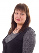 Лъчезарната учителка по биология и химия Снежана Стефанова е девета в листата на Републиканци за България