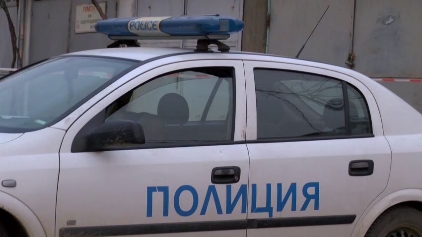 Осъждан и без книжка се оказа побягналия шофьор на камион при проверка на пътя Плевен – Бяла