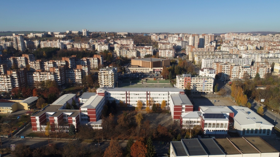 Онлайн приемът на първокласници във Велико Търново започва в понеделник – 17 май