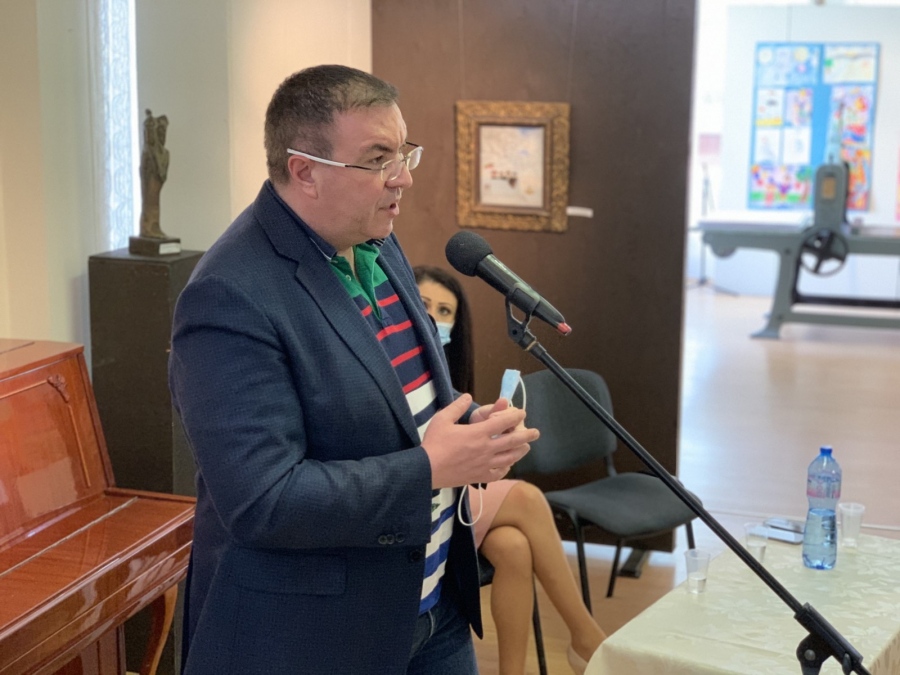 Проф. д-р Костадин Ангелов от ГЕРБ-СДС в Свищов: Здравна реформа не се прави по време на пандемия, нито от служебно правителство