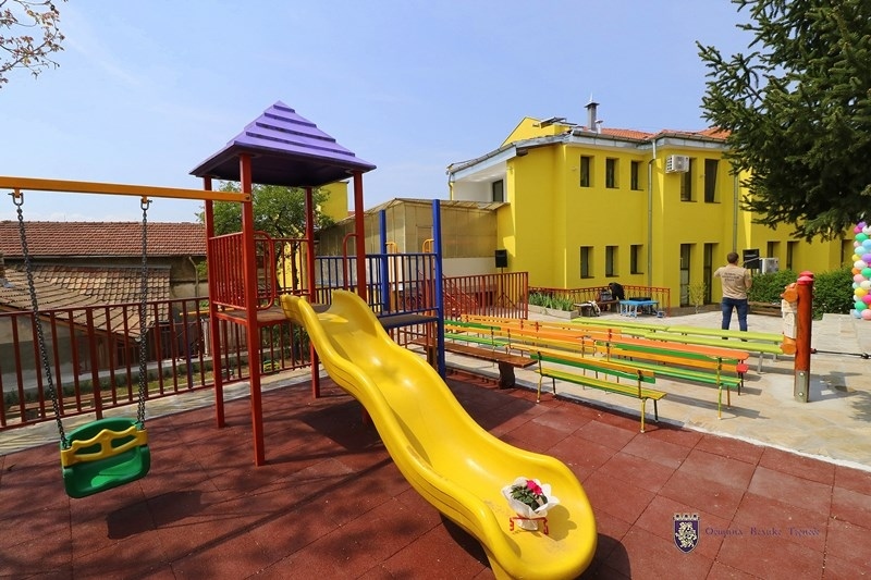 Над 320 000 лева ще бъдат вложени в подобряване на материалната база в образователните институции във Велико Търново и общината през летните месеци