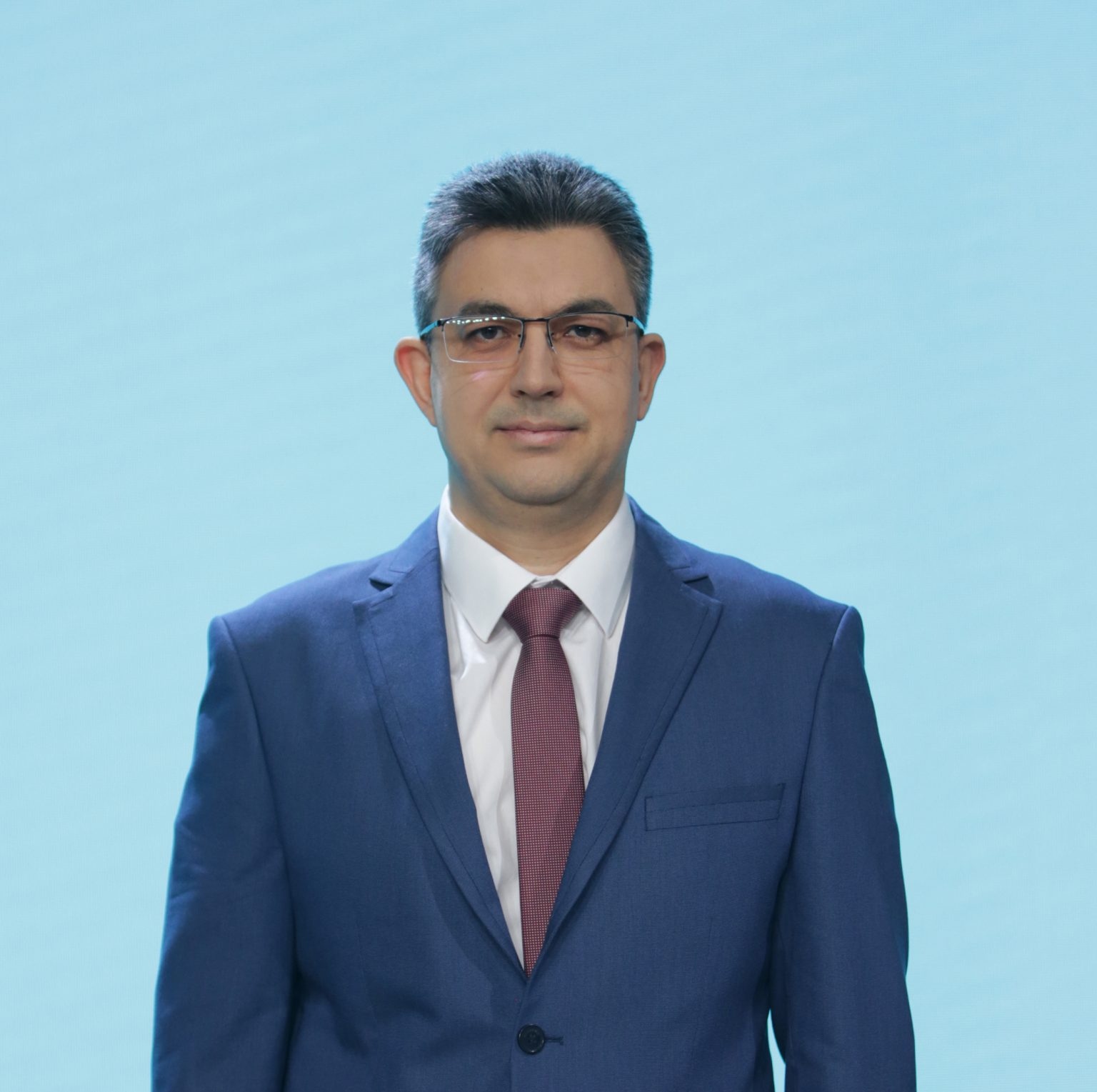 Роденият в Горна Оряховица Пламен Николов е номинацията на „Има такъв ...