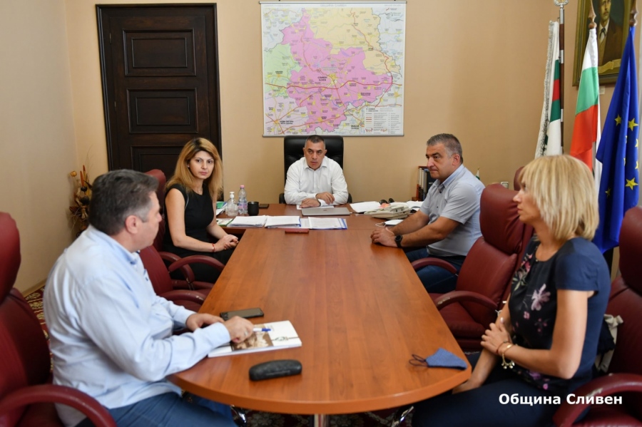 Кметовете на Сливен и Елена обсъдиха възможностите за съвместно сътрудничество между двете общини