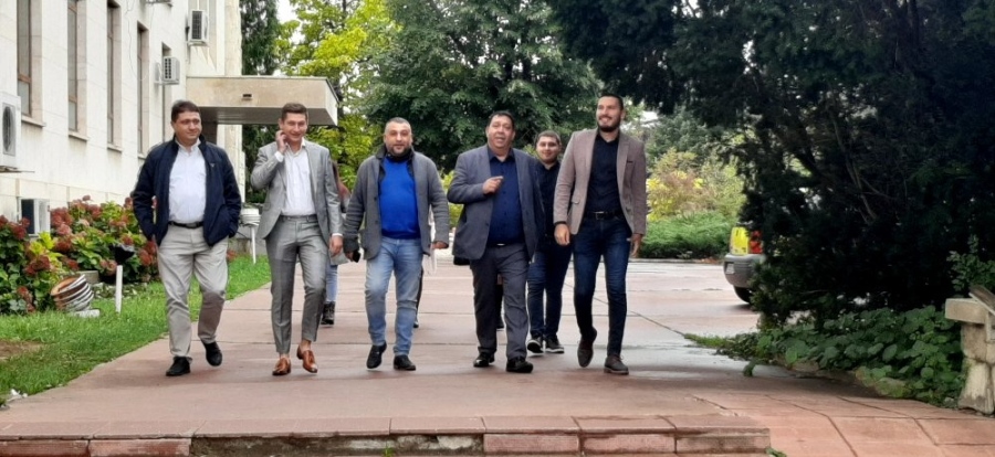 ДПС пуска тежката артилерия във Велико Търново – Делян Пеевски и Йордан Цонев ще водят листата