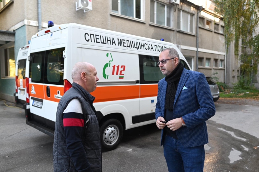 Димитър Николов подкрепи екипа на Спешна помощ в Горна Оряховица
