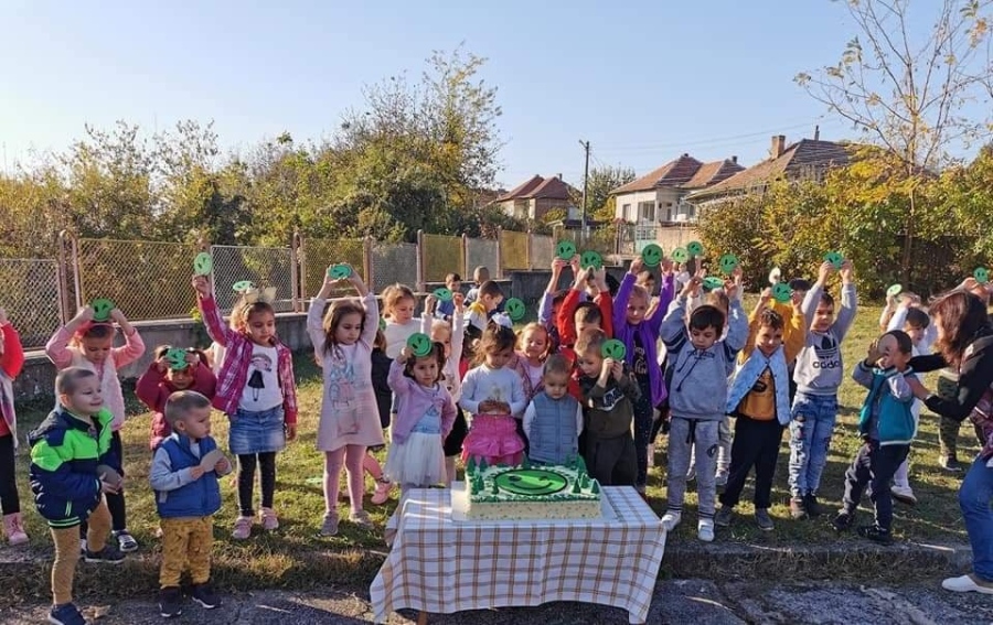 Весел екопразник организираха в ДГ „Детска радост” в Долна Оряховица
