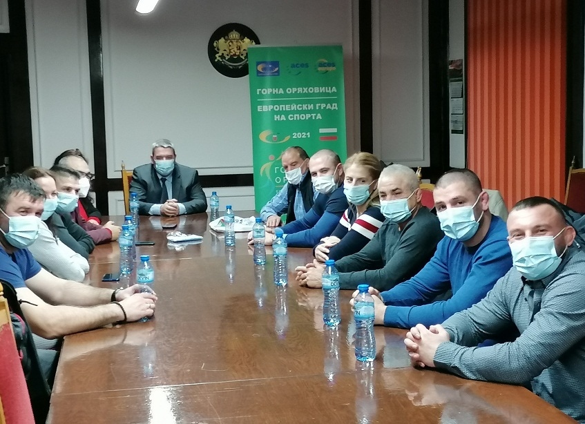 Световни и европейски шампиони и медалисти по борба гостуват на Община Горна Оряховица