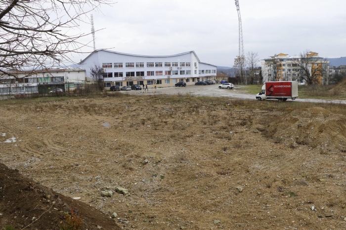 FIFA финансира нов футболен терен във Велико Търново