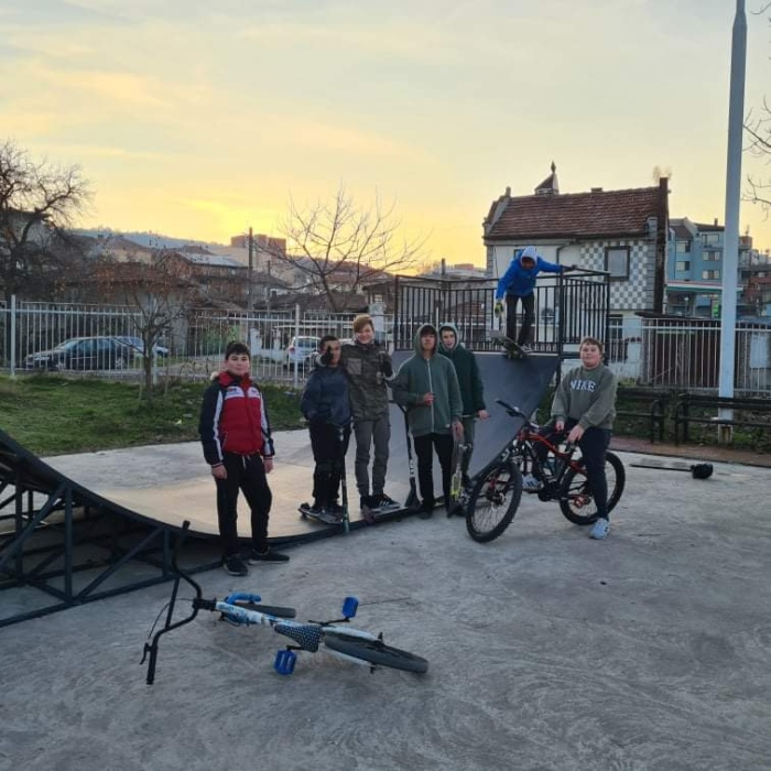 Нов скейт парк зарадва децата на Свищов в навечерието на Коледа