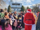 Над 1000 подаръка раздаде Дядо Коледа в Свищов
