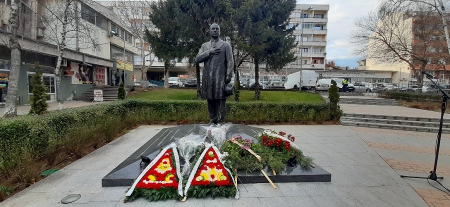В Горна Оряховица почетоха 147-та годишнина от рождението на Атанас Буров