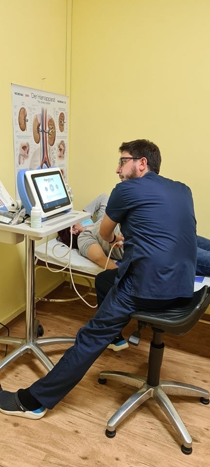Модерен апарат в Болницата в Горна Оряховица измерва безболезнено омазняването и фиброзата на черния дроб