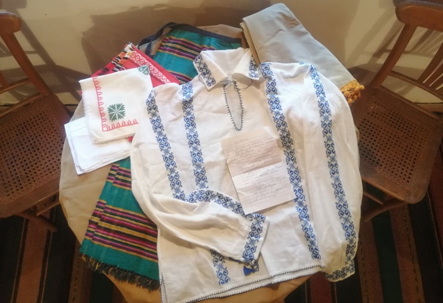 Възрастна жена от Варна дари стари облекла и скъта 50 лева от пенсията си, за да подкрепи Музея
